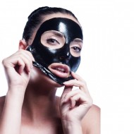 Masca de fata neagra pentru puncte negre si cosuri